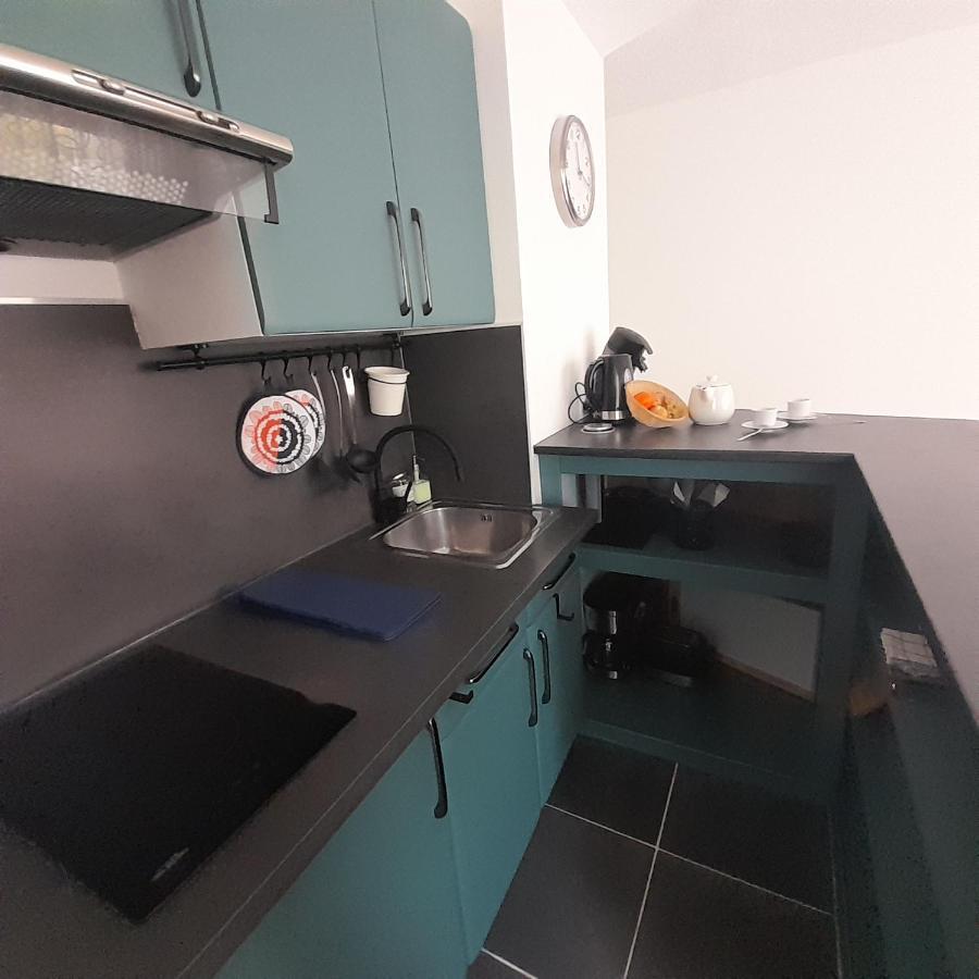 Appartement Agreable T2 Au Calme, Parking, Wifi, Balcon