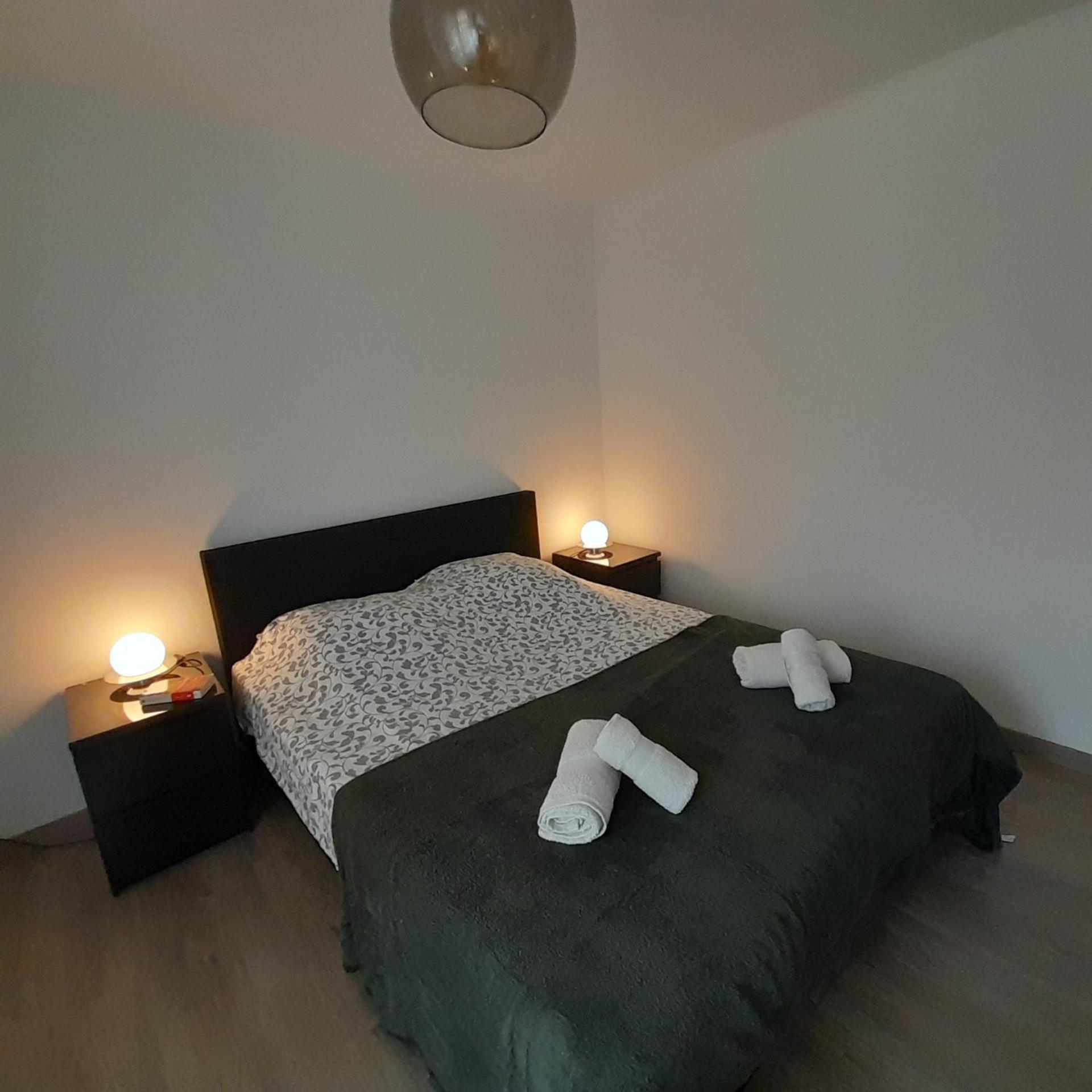 Agreable T2 Au Calme, Parking, Wifi, Balcon Appartement Six-Fours-les-Plages